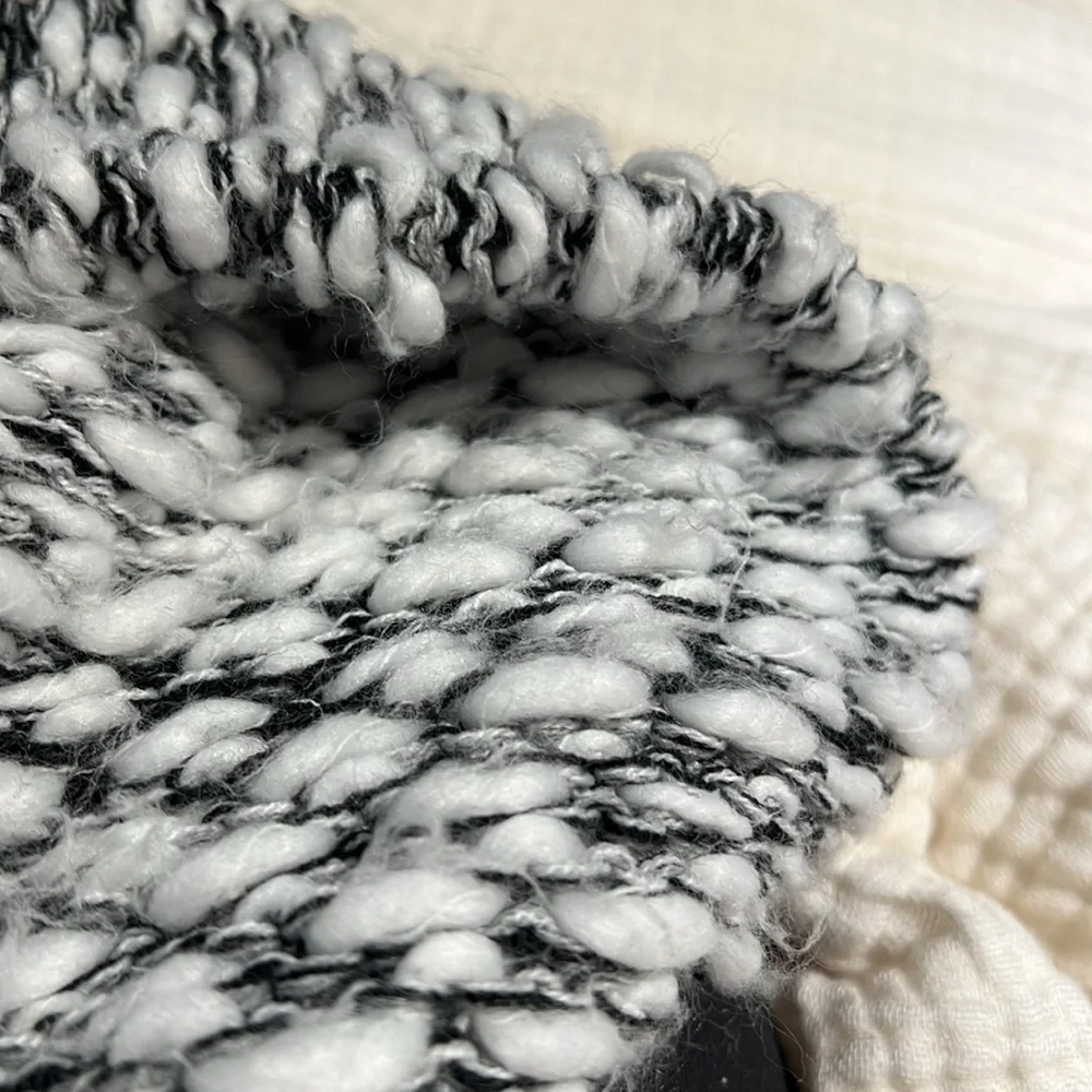Express Infinity Scarf - Picture 5 of 6